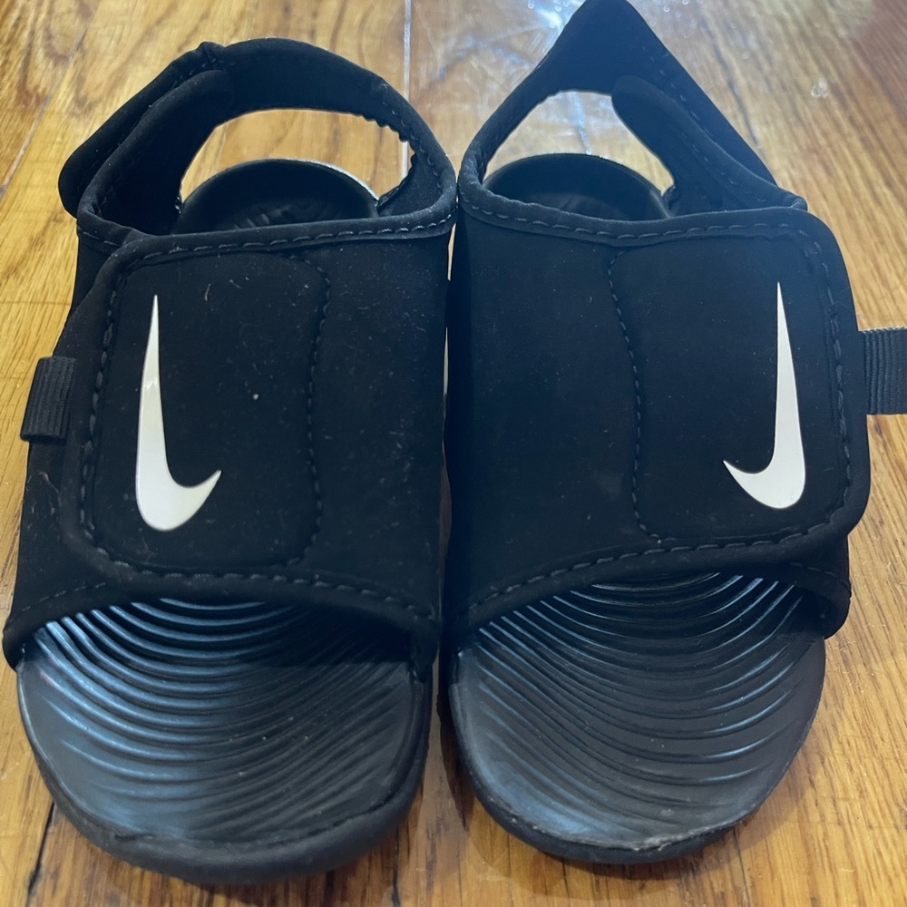 Nike Toddler Sunray Adjust 5 Sandal (black)